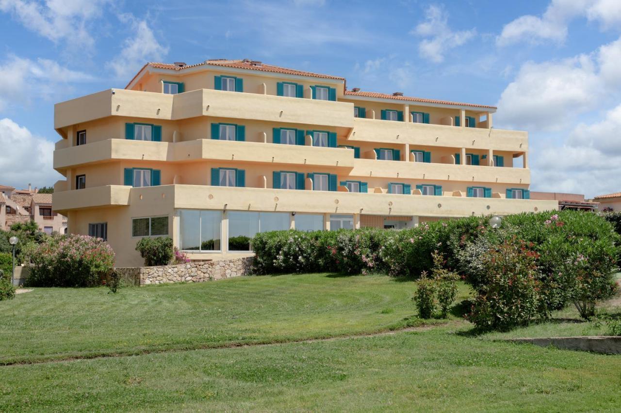 Hotel Castello Golfo Aranci Exterior photo